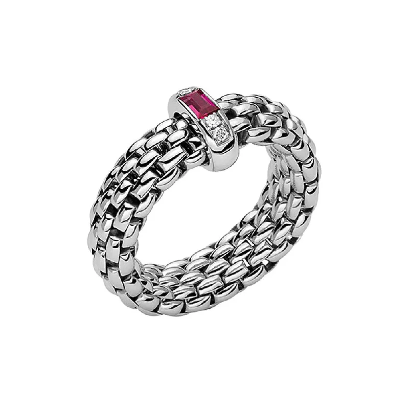 Solitaire Diamond Rings in Platinum SettingsFOPE 18ct White Gold Ruby And Diamond Vendome Flex-It Ring 58302AX_B4_B_XBX