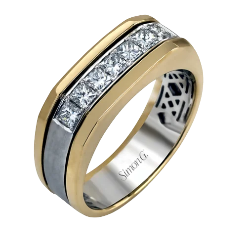 Three - Stone Diamond Rings with Princess - Cut DiamondsMen Ring in 14k Gold