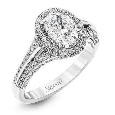 Solitaire Diamond Rings in Platinum SettingsEngagement Ring in 18k Gold with Diamonds