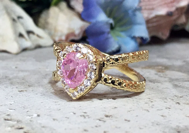 Sapphire Gemstone Rings in a Cathedral SettingRose Quartz Ring - October Birthstone - Statement Ring - Gold Ring - Engagement Ring - Teardrop Ring