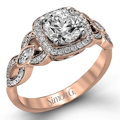 Custom - Designed Diamond Rings to Reflect Your PersonalityEngagement Ring in 18k Gold with Diamonds