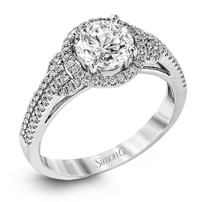 Three - Stone Diamond Rings with Princess - Cut DiamondsEngagement Ring in 18k Gold with Diamonds