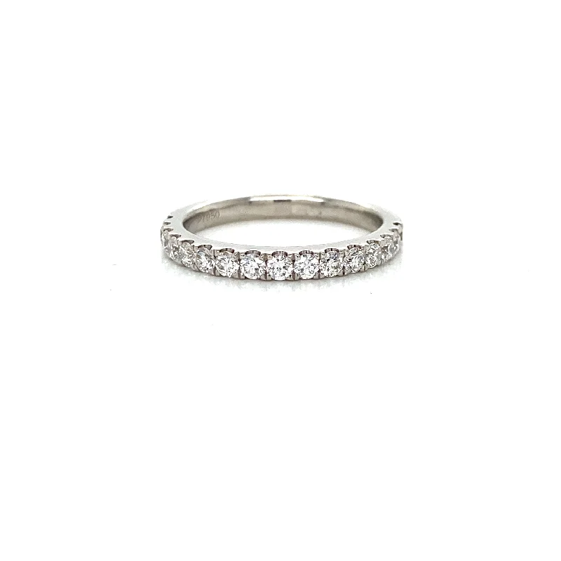 Comfort - Fit Wedding Bands for All - Day WearCut Claw Wedder