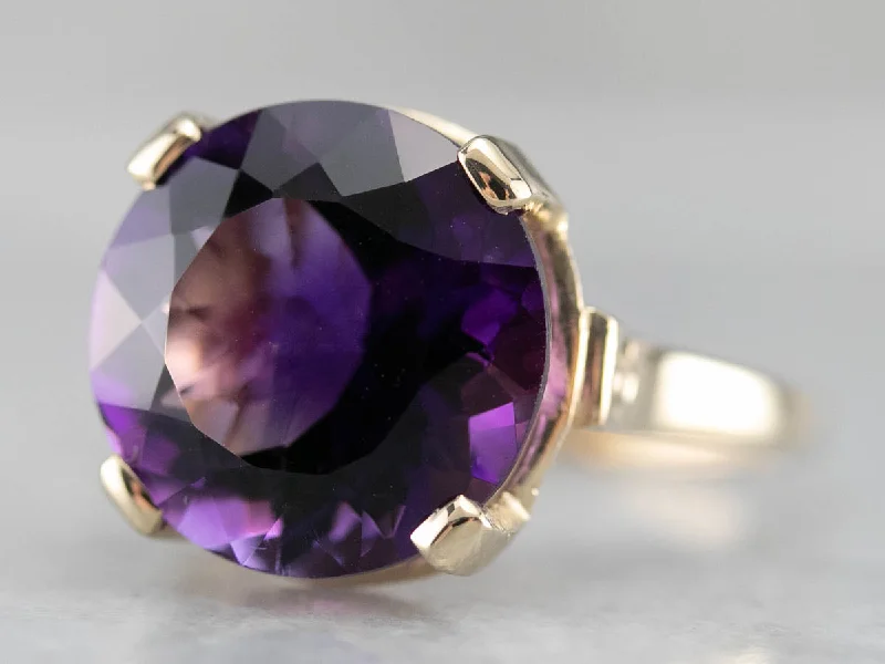 Round Amethyst Gold Cocktail Ring