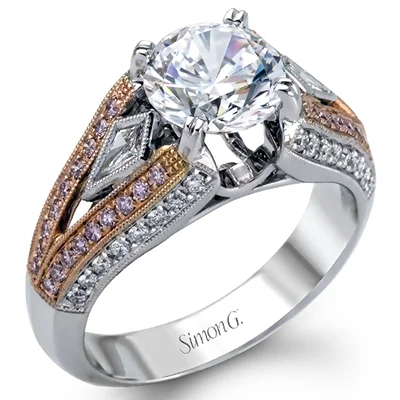 Solitaire Diamond Rings in Platinum SettingsEngagement Ring in 18k Gold with Diamonds