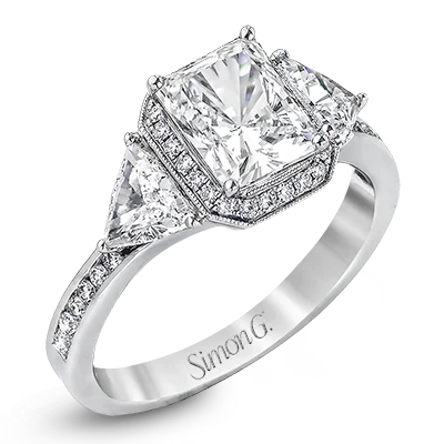 Solitaire Diamond Rings in Platinum SettingsEngagement Ring in 18k Gold with Diamonds