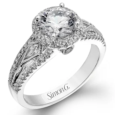 Solitaire Diamond Rings in Platinum SettingsEngagement Ring in 18k Gold with Diamonds